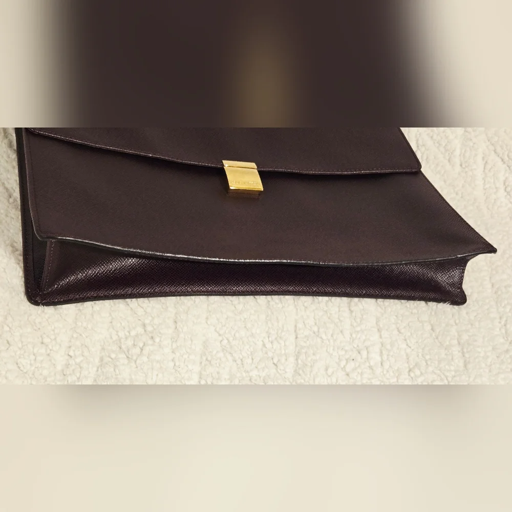 Louis Vuitton Burgundy Taiga Porte Document Angara Briefcase MB1022